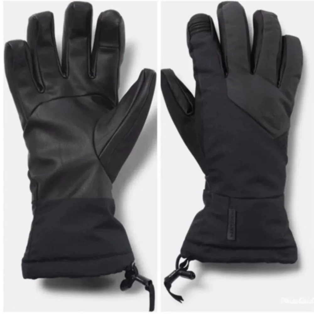 New!  UA Mountain Gloves Ski Cold Weather